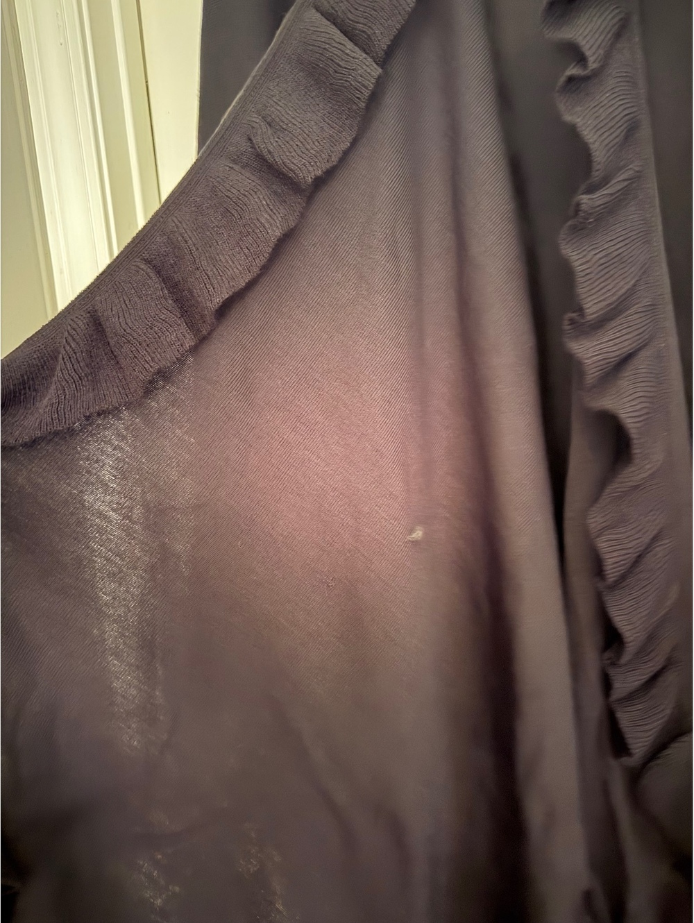 Black Ruffle Shaw OS Plus - Picture 6 of 10